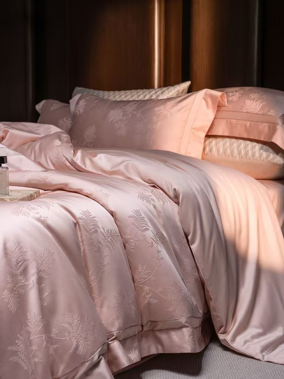 럭셔리 핑크 플로럴 자카드 침구 세트, 이불 커버 세트 - Luxury Home Textiles Usa 리뷰 및 가격